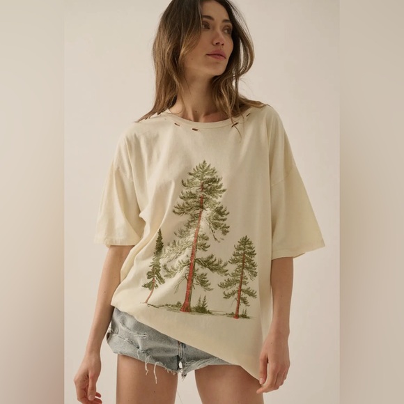 Promesa Tops - Promesa Distressed Graphic Pine Tree Print Women's Top